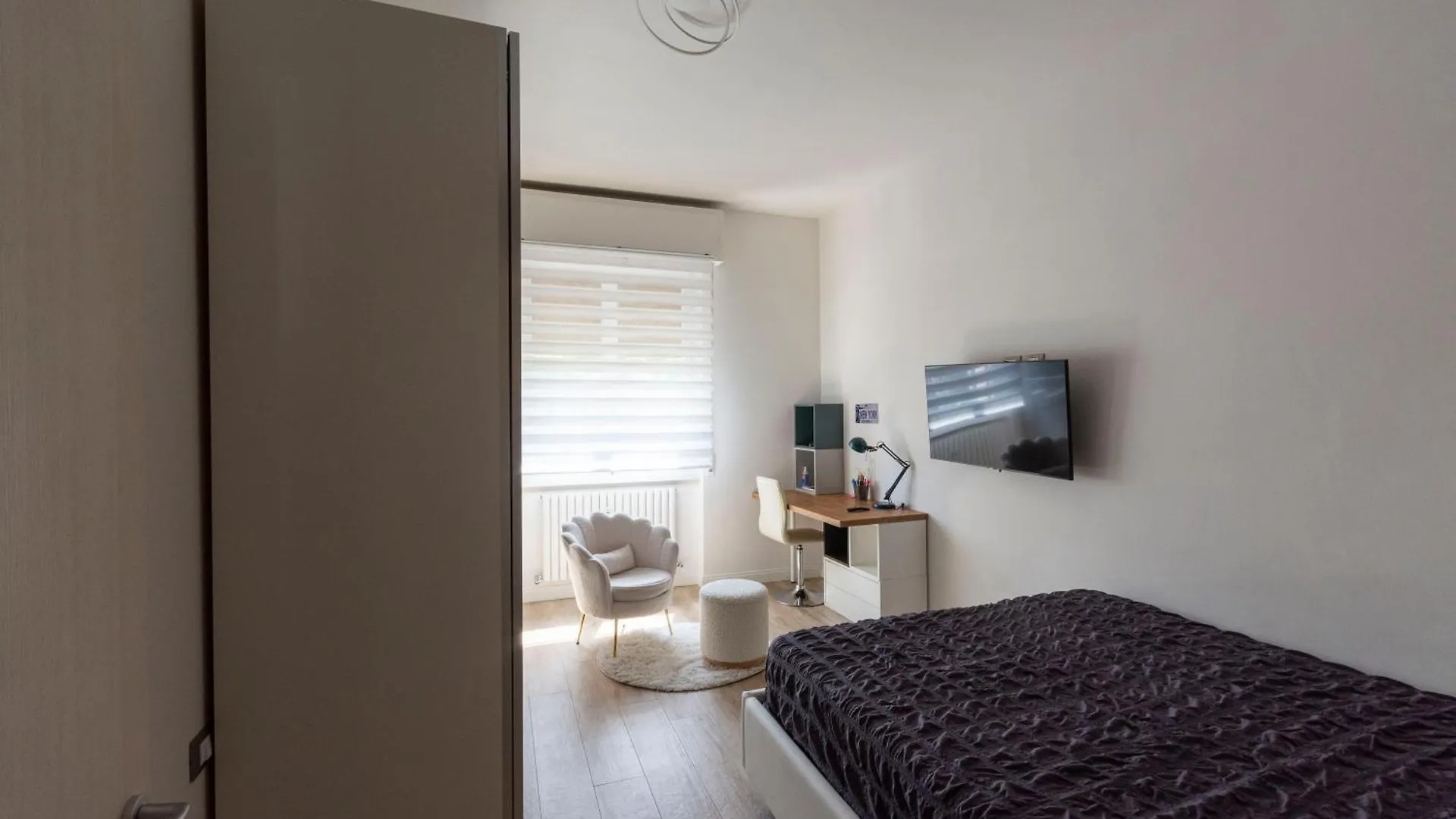 Wonder Apartment & Free Parking Florence Italy