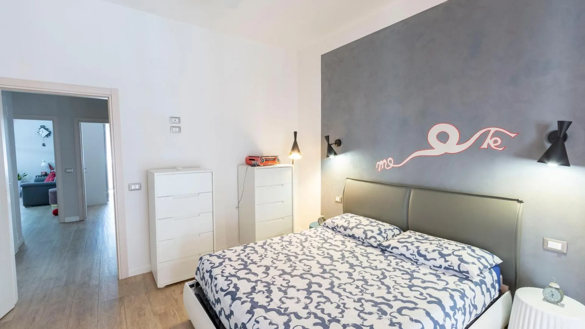 Wonder Apartment & Free Parking Florence Italy